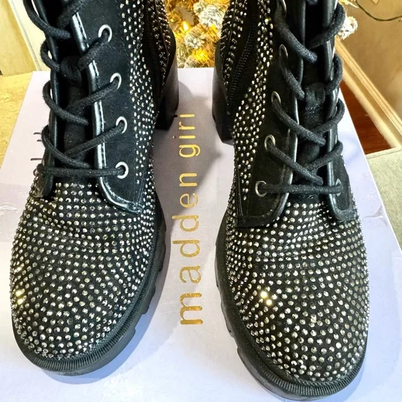 Madden Girl Boots Size 8 - Picture 5 of 11